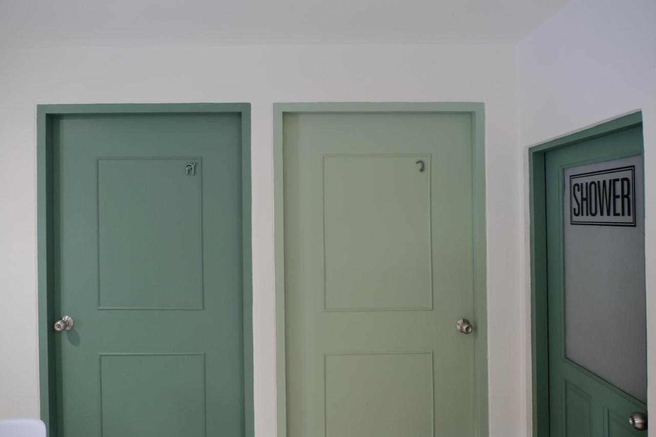 Baan Khun Pra Duplex Rm3 Bangkokアパートメント エクステリア 写真