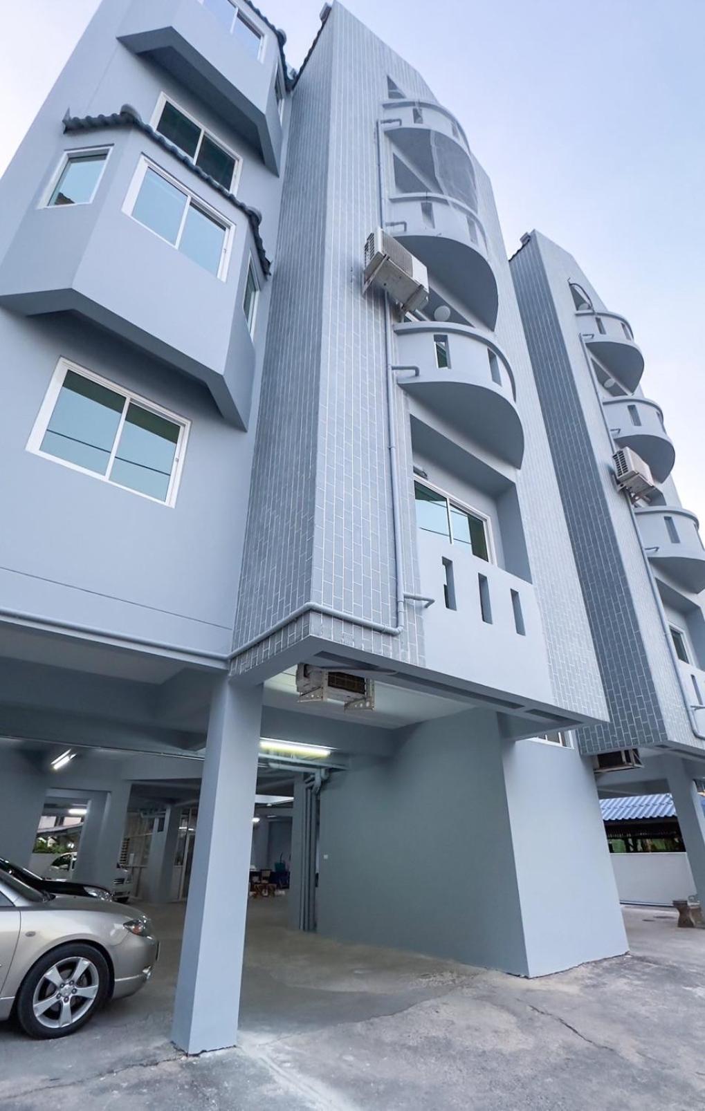 Baan Khun Pra Duplex Rm3 Bangkokアパートメント エクステリア 写真